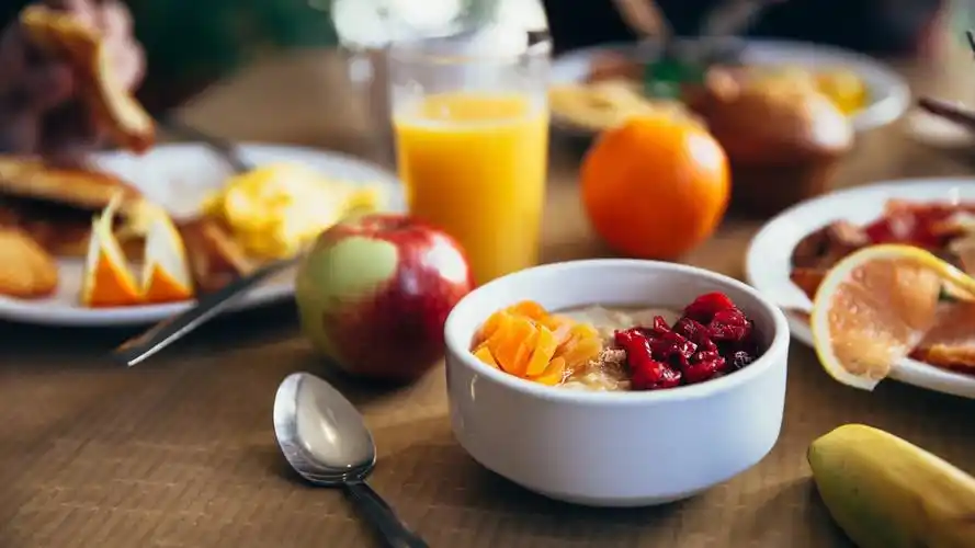 早上吃好美味又营养的早餐高清图片2