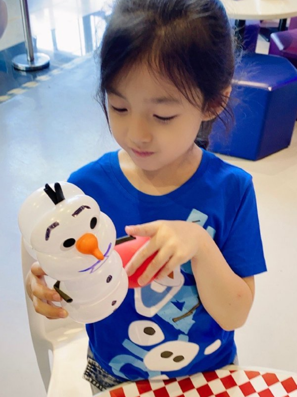 霍思燕儿媳妇才是整容式长大小时候软萌如今美成初恋脸