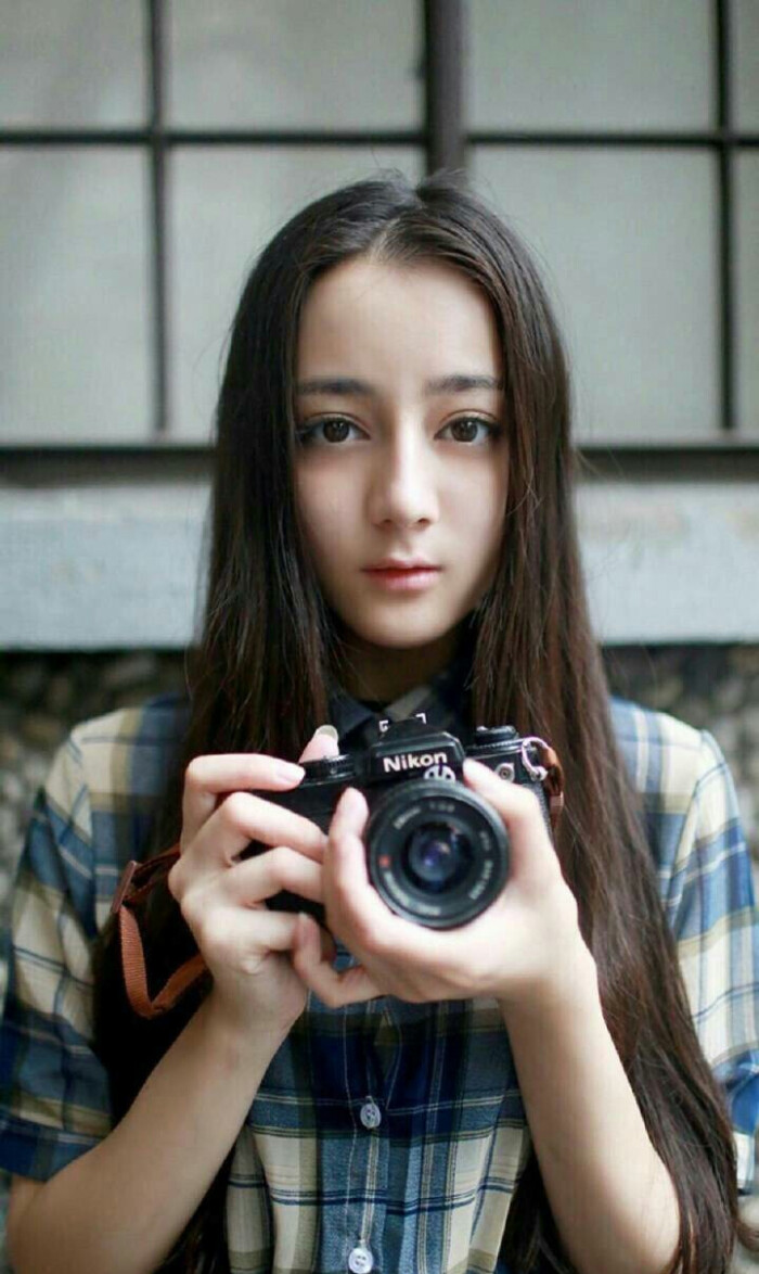 迪丽热巴 早期杂志拍摄图