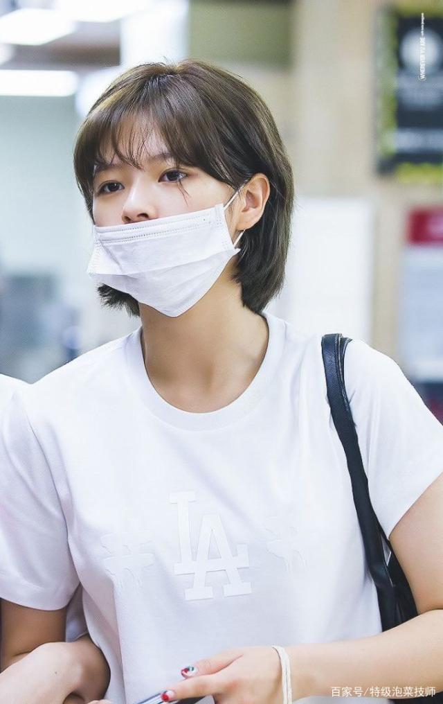 韩国顶级女团成员长发韵味十足,但她的短发少年感才叫绝!