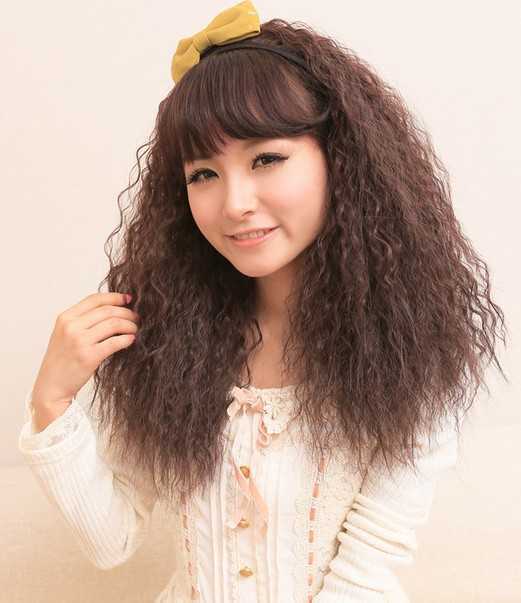 激发萌甜靓女生玉米烫发型