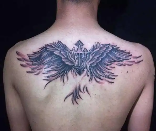 翅膀纹身图片
