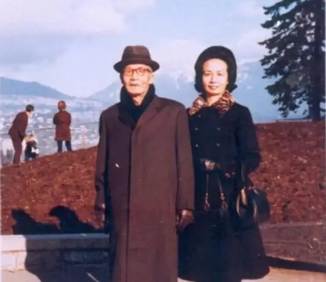 叶嘉莹:忍受丈夫60年家暴,一生与诗词相伴,专心做"诗词女儿"