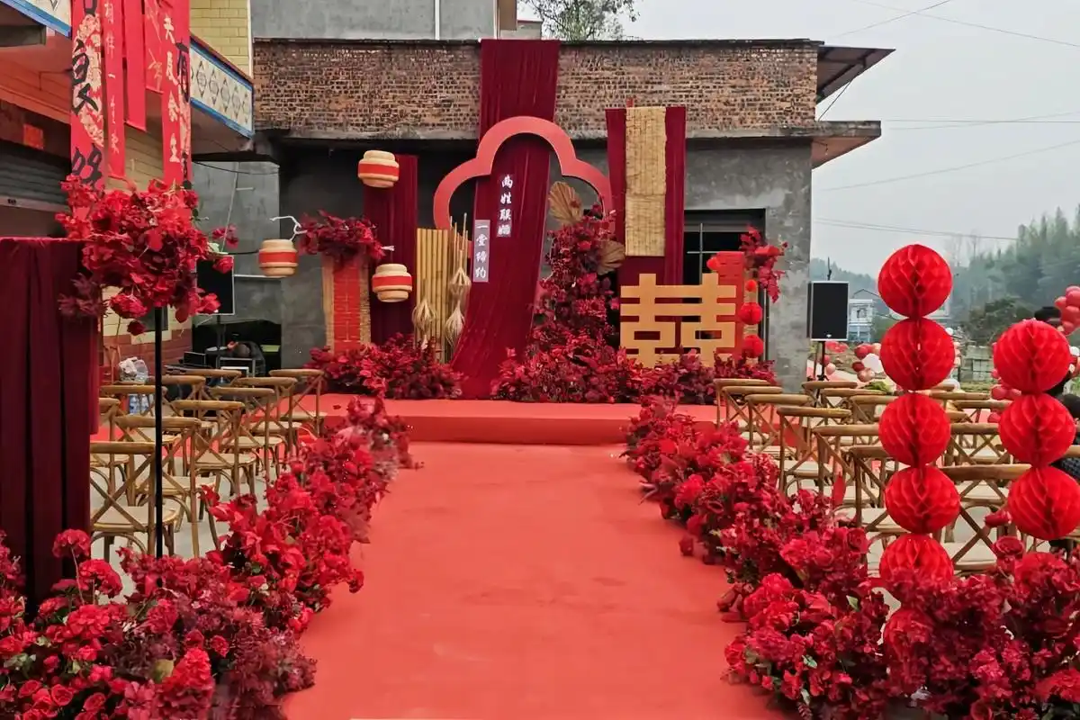 复古中式农村婚礼,真的太出片!#农村喜宴 #婚房布置 - 抖音