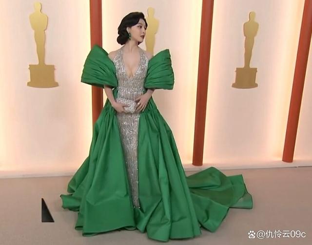 范冰冰走红地毯的风范,总能让人眼前一亮