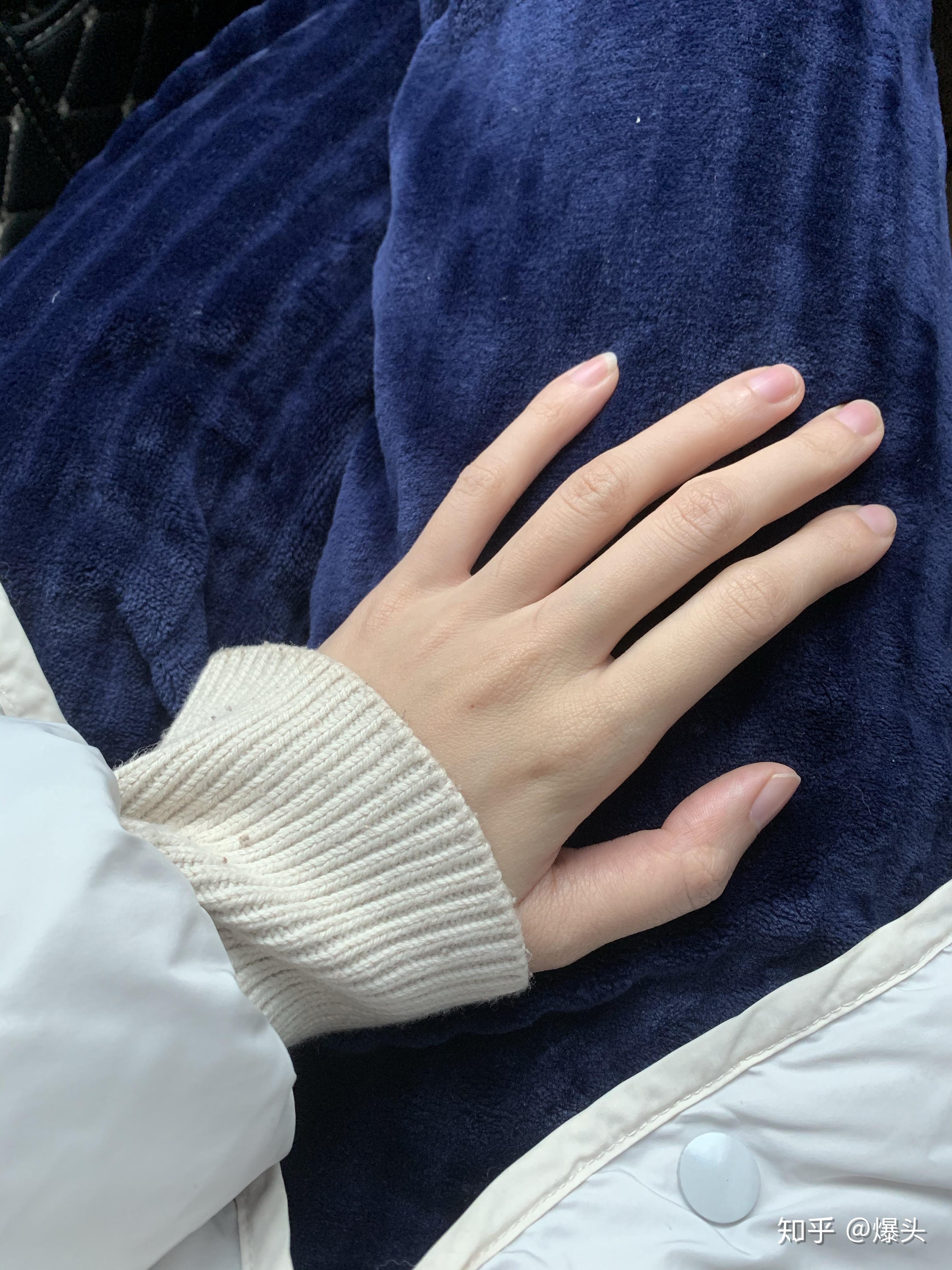 女生的手怎样变好看? - 知乎