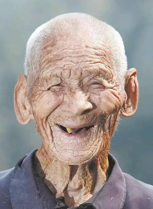 (搞笑)聪明老人