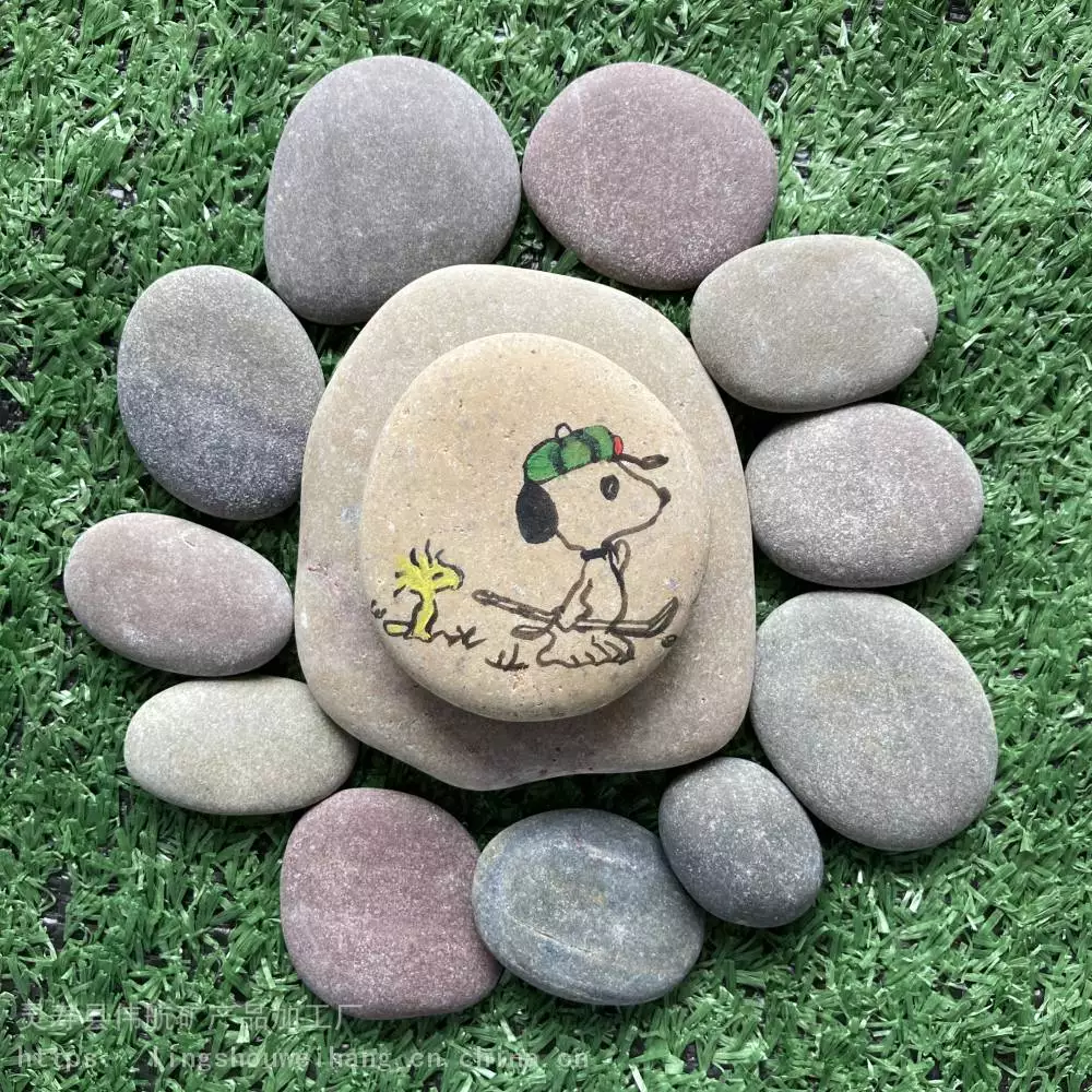 厂家批发彩绘鹅卵石片状鹅卵石美术绘画造型造景创意鹅卵石