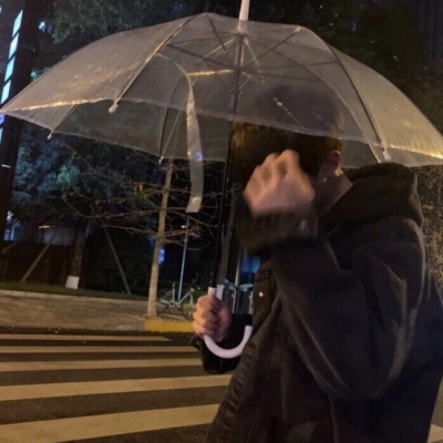 你的每句谎话我都信丧男生头像