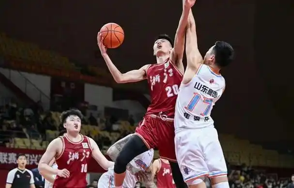 这一夜山东队的体面被丁伟撕了个粉碎