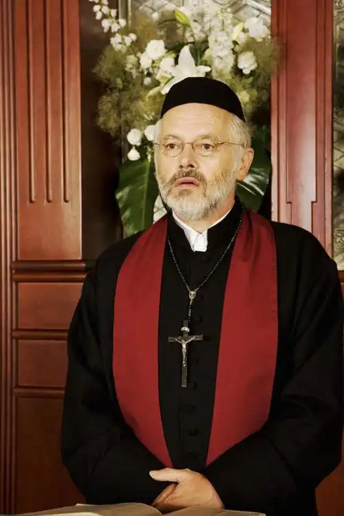 西方人,一个人,牧师,传教士,站,竖图,室内,白天,正面,民族服装,帽子