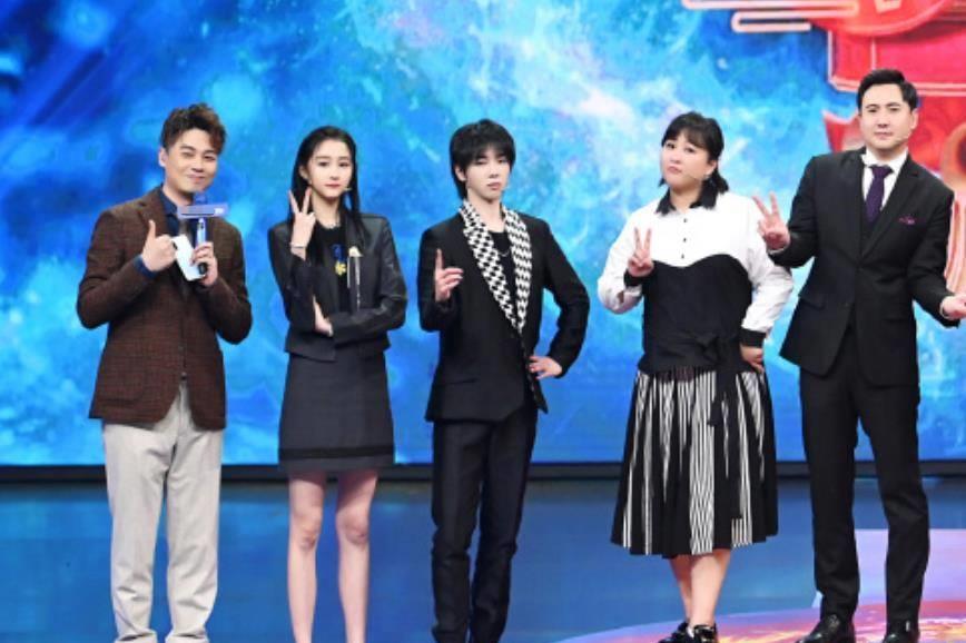 《王牌6》海报,关晓彤华晨宇颜值吸睛,16岁王牌少年成亮点_宋亚轩