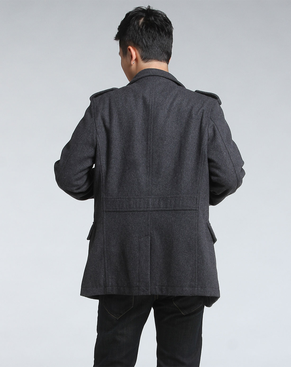 深灰色时尚军装风格长袖大衣