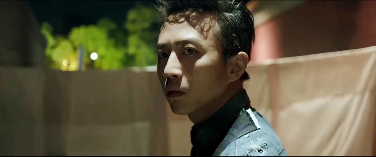 分手大师:分手大师太嘚瑟,唐大山叫来老六教训他,原因简单粗爆