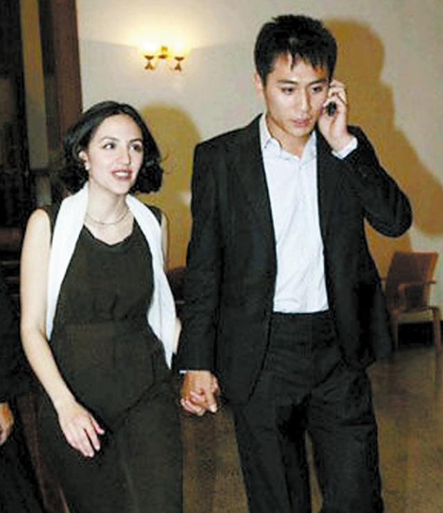 主持人刘烨老公,湖南卫视刘烨老公资料(刘烨:和谢娜同居6年不结婚)