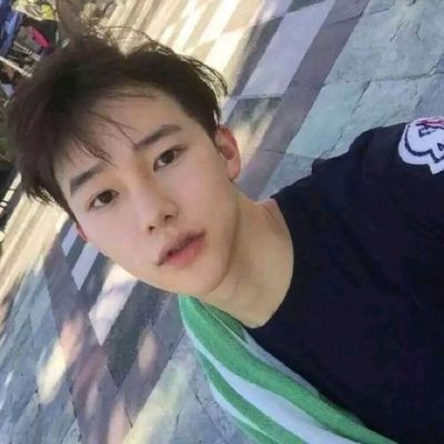 15岁帅哥头像真实照片高清好看的15岁左右小男生现实照片头像