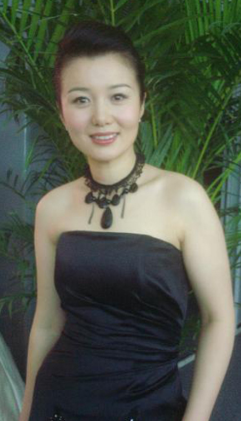 郑卫莉和赵君离婚20年一个家庭幸福一个59岁依然未婚