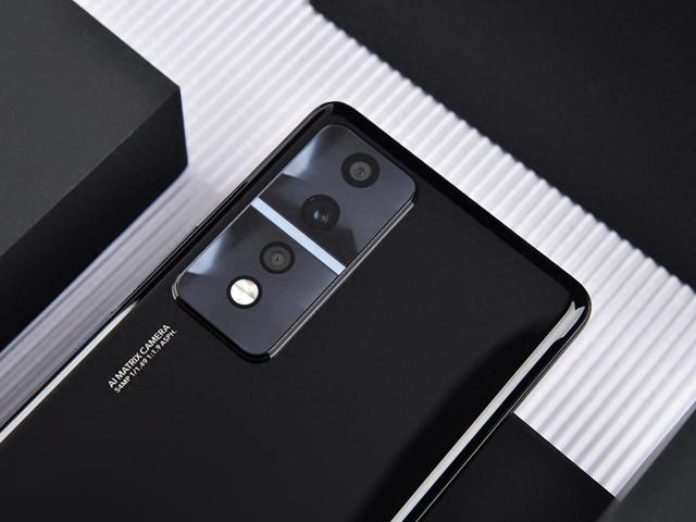 一些老机型也有着出色的性能与优秀的性价比,其中荣耀80 gt就是一个