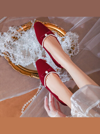 珍妮羊品牌粗跟婚鞋新娘不累脚秀禾鞋酒红色方头高跟鞋女珍珠绒面蝴蝶