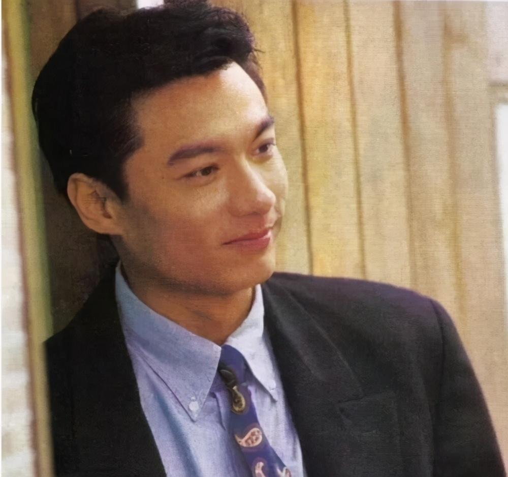 痛心!昔日香港第一美男,今沦落至商演谋生