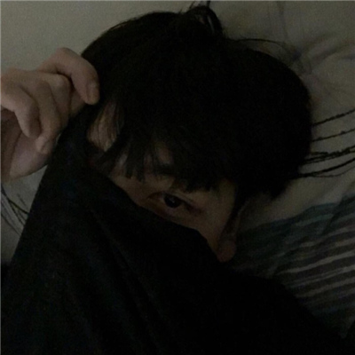 qq头像男生颓废迷茫的男人伤感