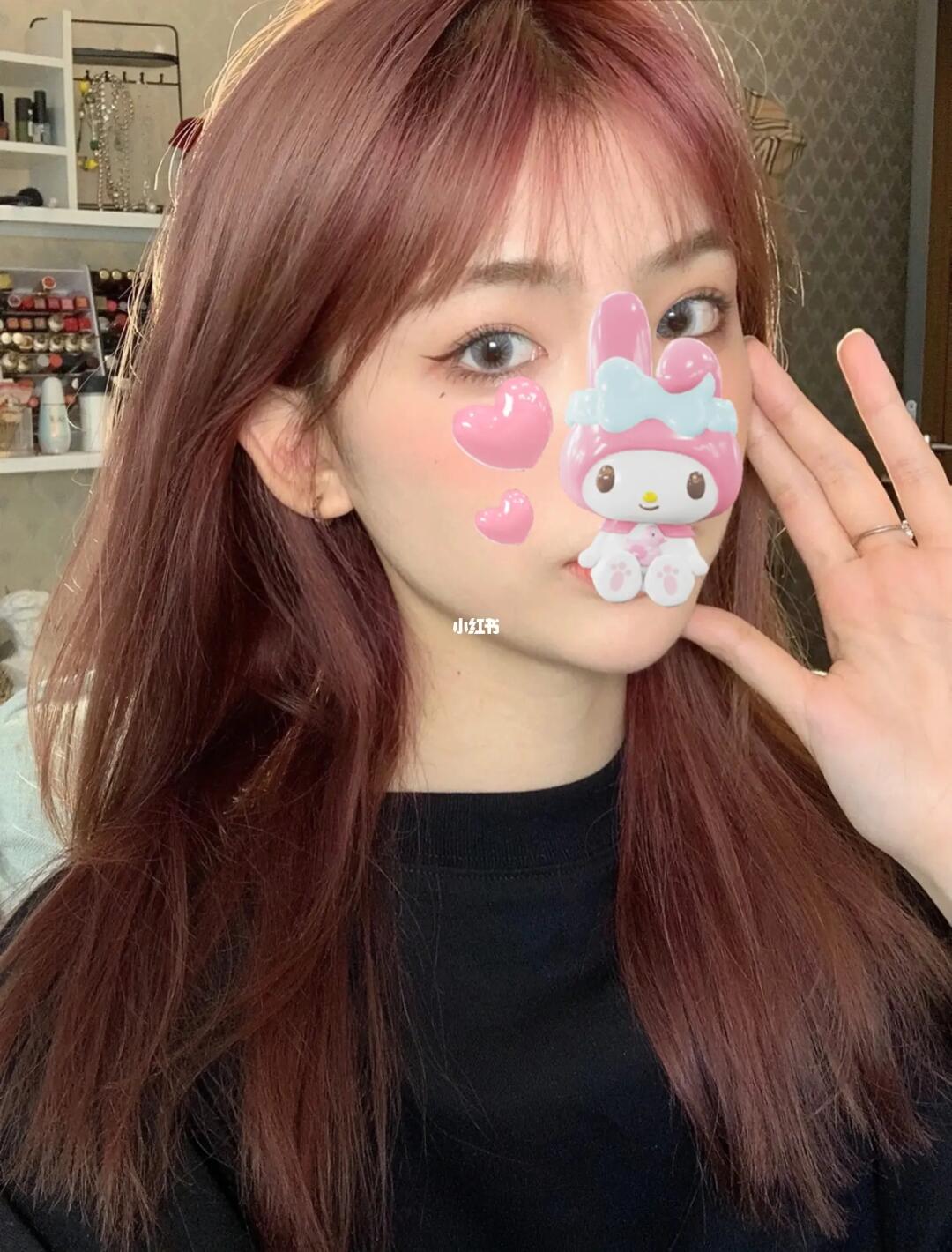 染出来的效果非常显白啊哈哈哈7815,最主要的染完头发还很柔顺