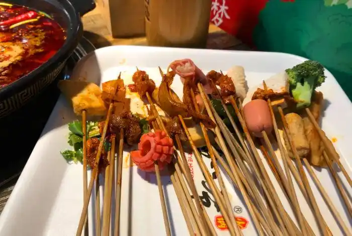 一元一串的串串香利润有多少