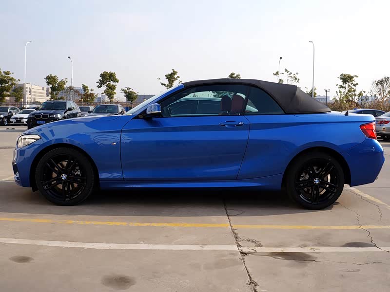 宝马(进口) 宝马2系 2018款 225i 敞篷轿跑车 尊享型 m运动套装