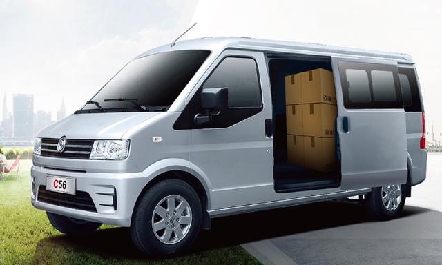 货拉拉平台上的微面和小面两种车型之间存在两个显著的区别:车型尺寸