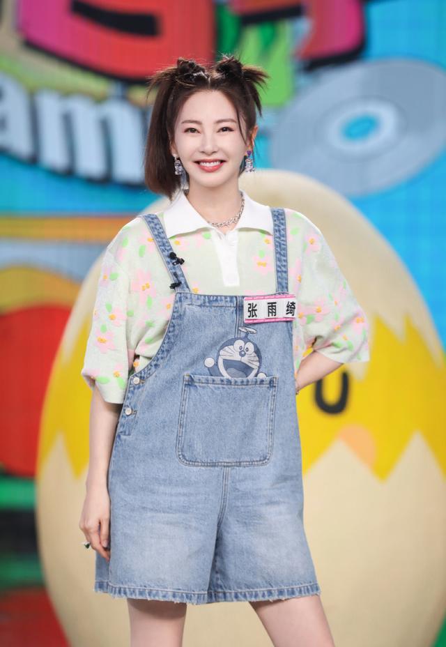 只是张雨绮虽然加盟快本,但却并非属于快本的常驻主持人,张雨绮只是