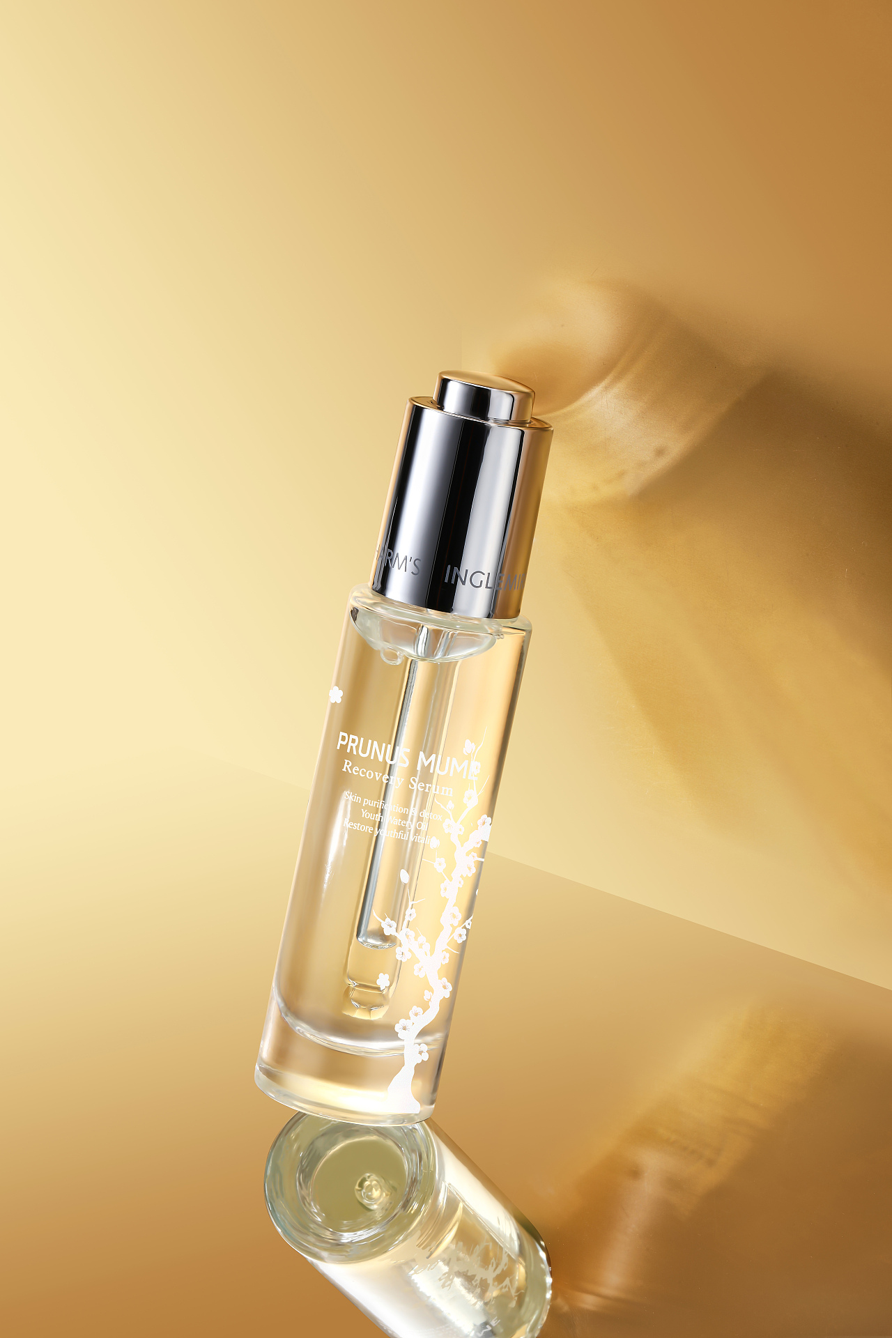 化妆品拍摄修图白梅花肌底净澈赋颜蜜