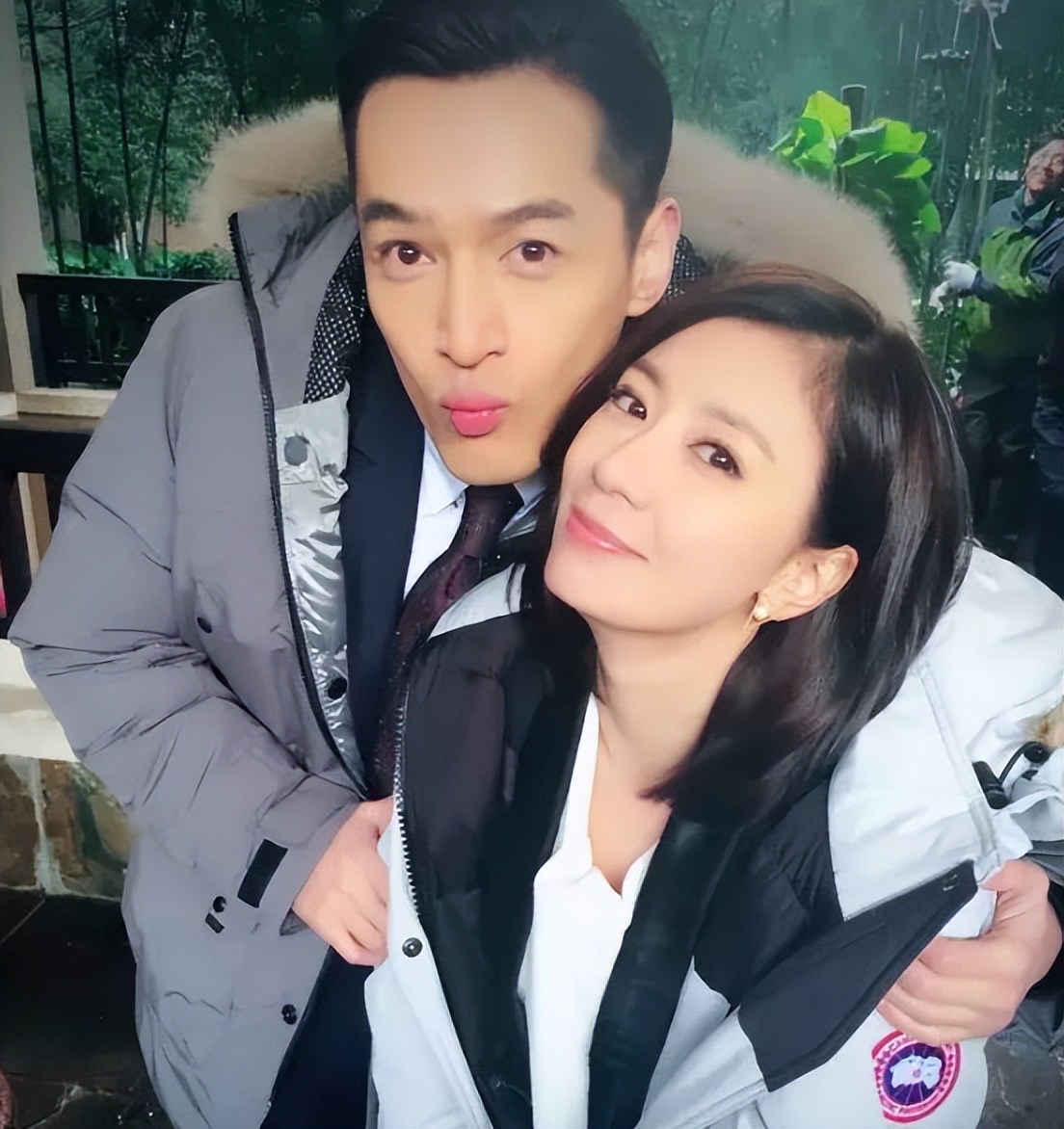 官宣已婚得女,女方是圈外人,评论区炸窝,感情线被扒_平安_女儿_王晓晨