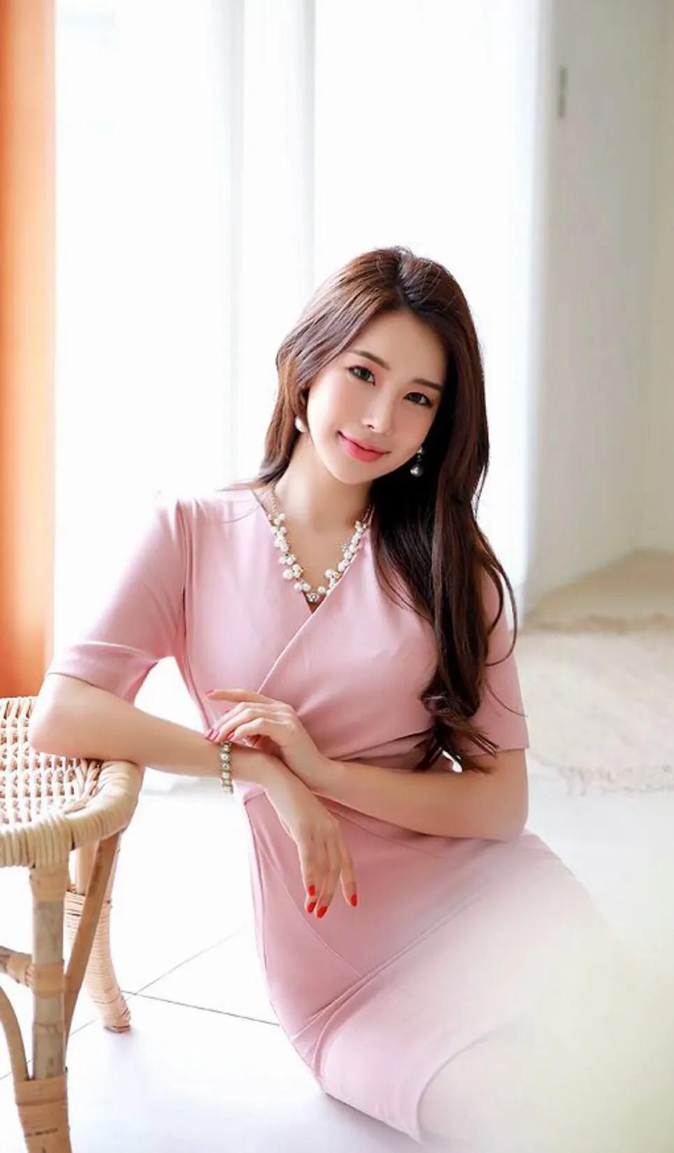 韩国美女朴多贤眉目如画,娇艳如花,美不胜收