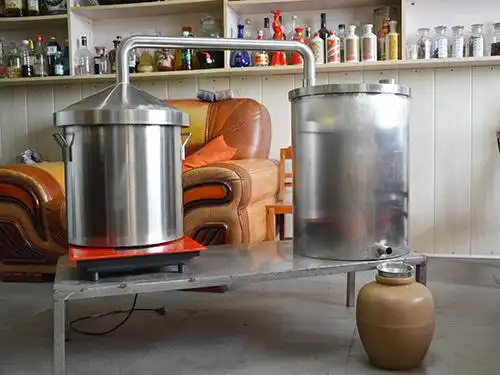 惠州小型多功能蒸酒锅 产品描述:博罗县津津益民酿酒设备经营部专业