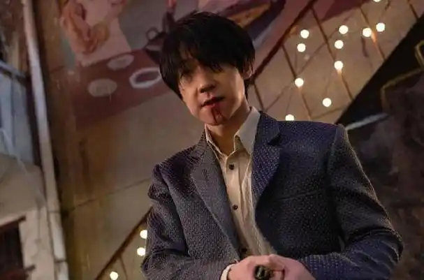 扫黑风暴:孙兴为何要让徐英子咬住大理石茶几,背后的原因是啥?