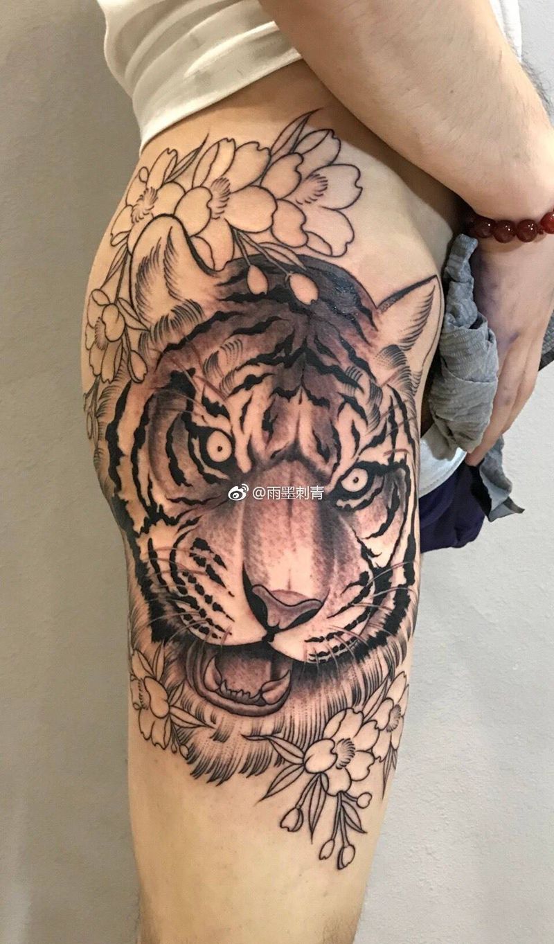 虎彩色待续纹身图片