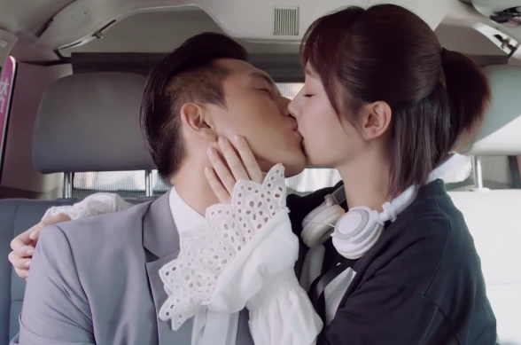 李现和杨紫吻戏花絮曝光,李现"伸了舌头"