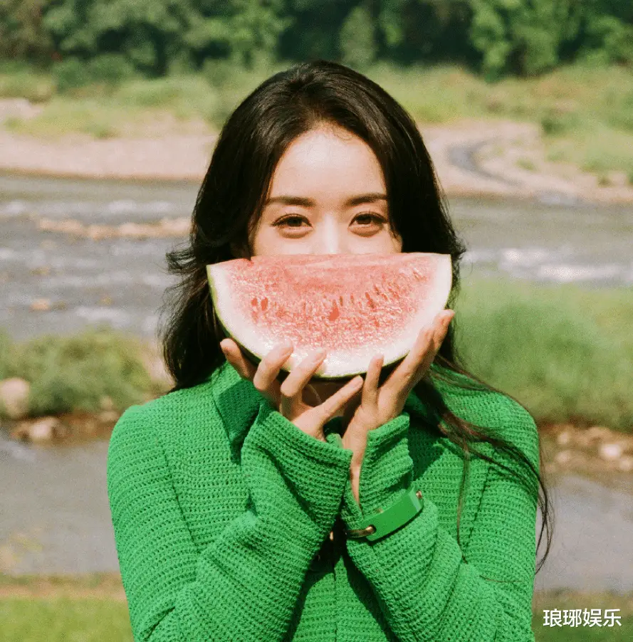 陈妍希回应后,赵丽颖懒理风波晒美照,这腿围却让人看愣了_陈晓_冯绍峰