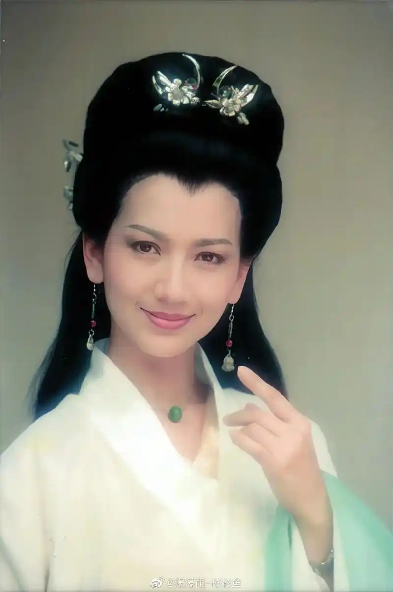 白素贞穿绿纱衣最漂亮,#新白娘子 #赵雅芝#白素贞#女神 - 抖音