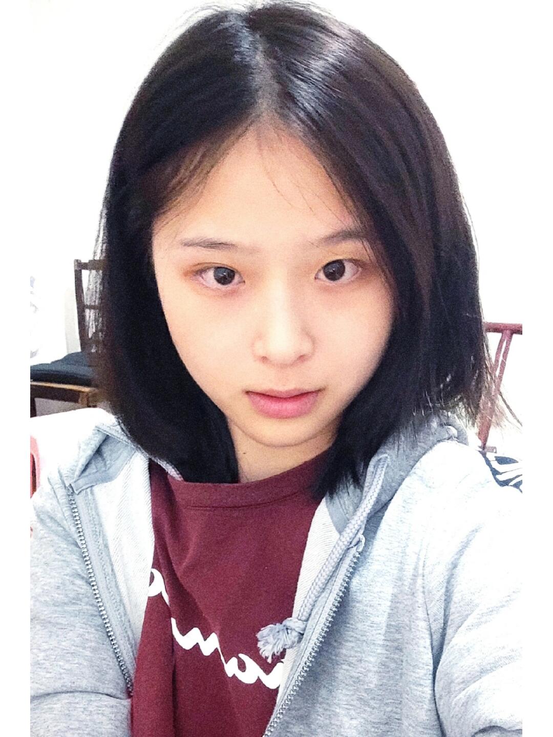 初中外套现在挤挤还能穿7099#笔记灵感  #素颜 #自拍