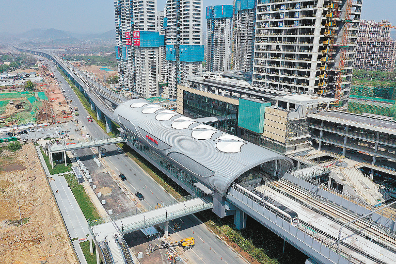 青山湖科技城地铁站实景