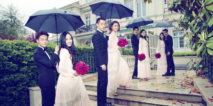 张歆艺被人叫二姐的由来 张歆艺结婚伴娘团名单