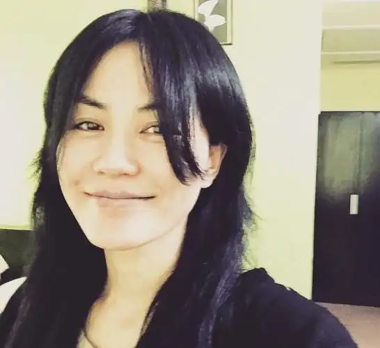 王菲晒素颜被赞最美舒淇多雀斑杨幂清秀范冰冰美翻天