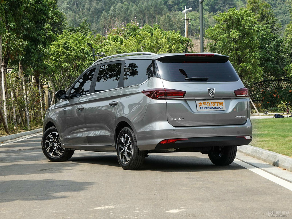 手动版 宝骏360空间大吗 宝骏360购车手册_太平洋汽车