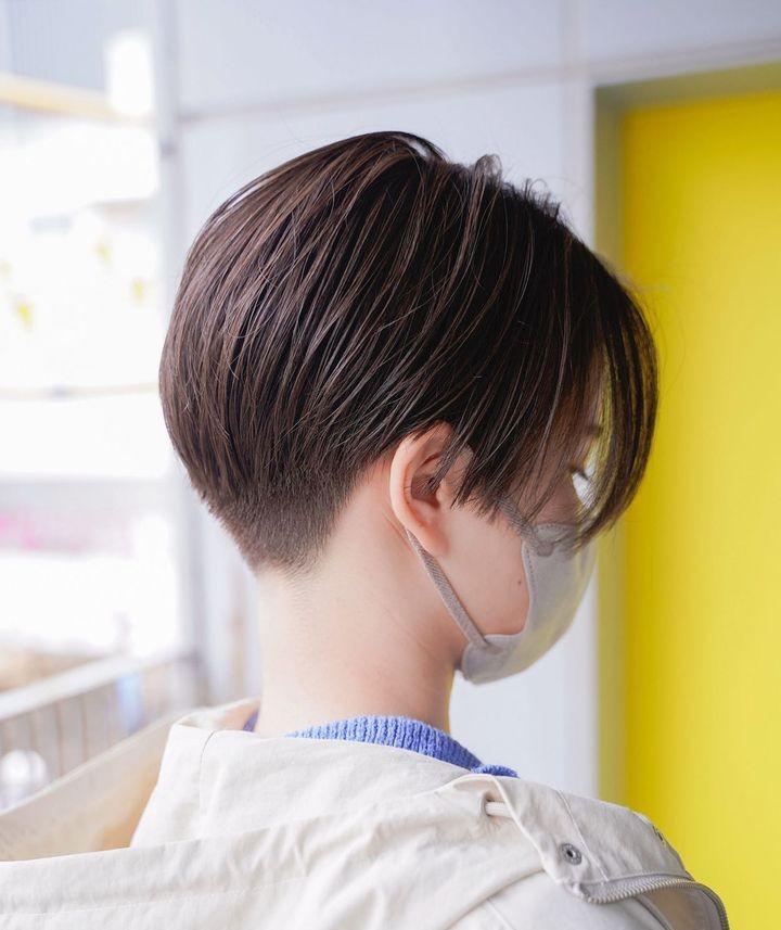 最美女士短发推边头,利落时尚还个性,显瘦还显高_发型_头发_脸型