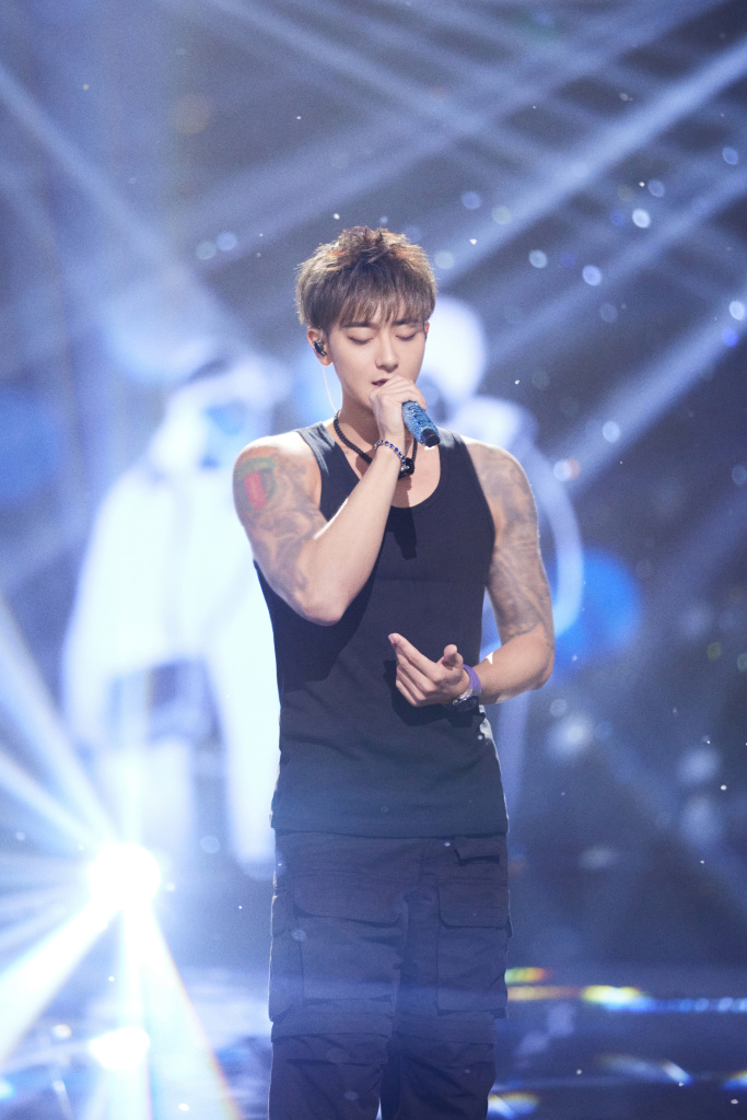 黄子韬也来看kpl春决了!