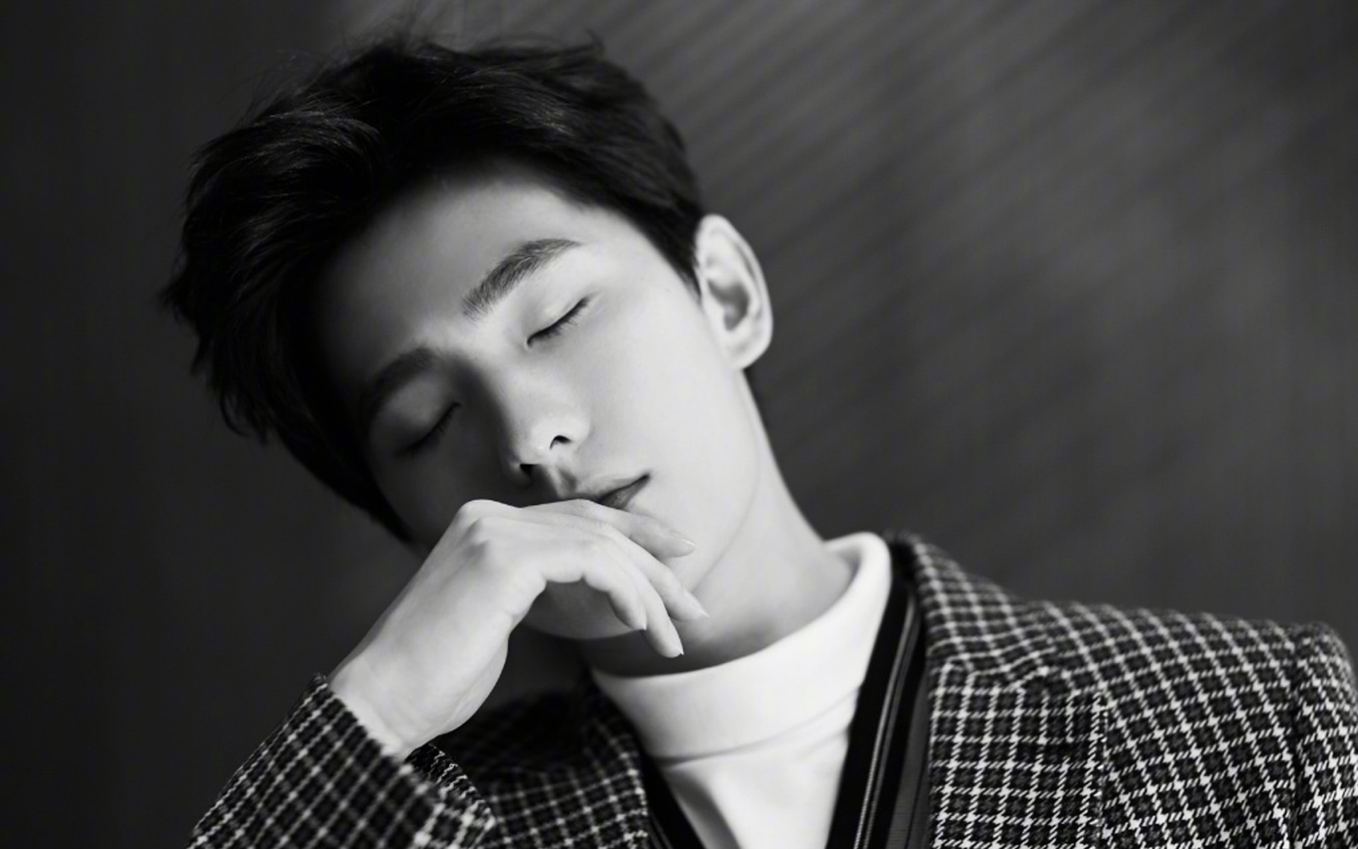 杨洋儒雅绅士写真图片桌面壁纸