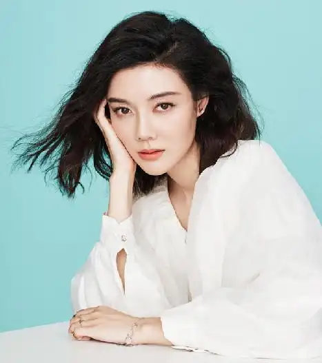 车晓气质女神写真曝光 文艺高冷总相宜