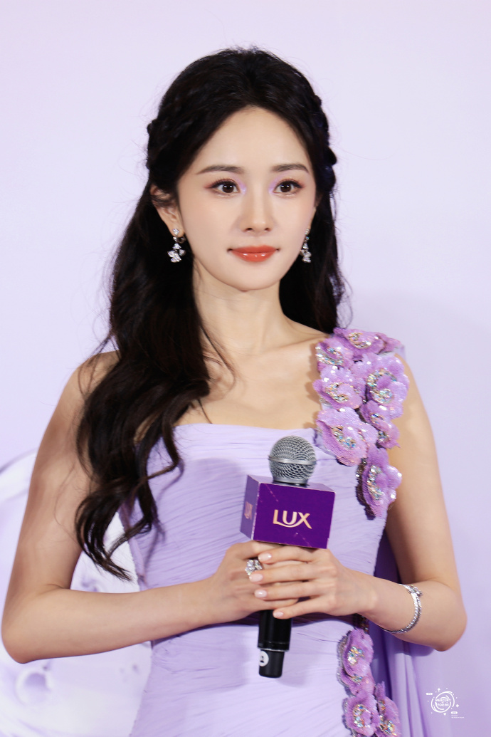 杨幂##杨幂丁香花仙子##杨幂力士洗护发大中华区代言人