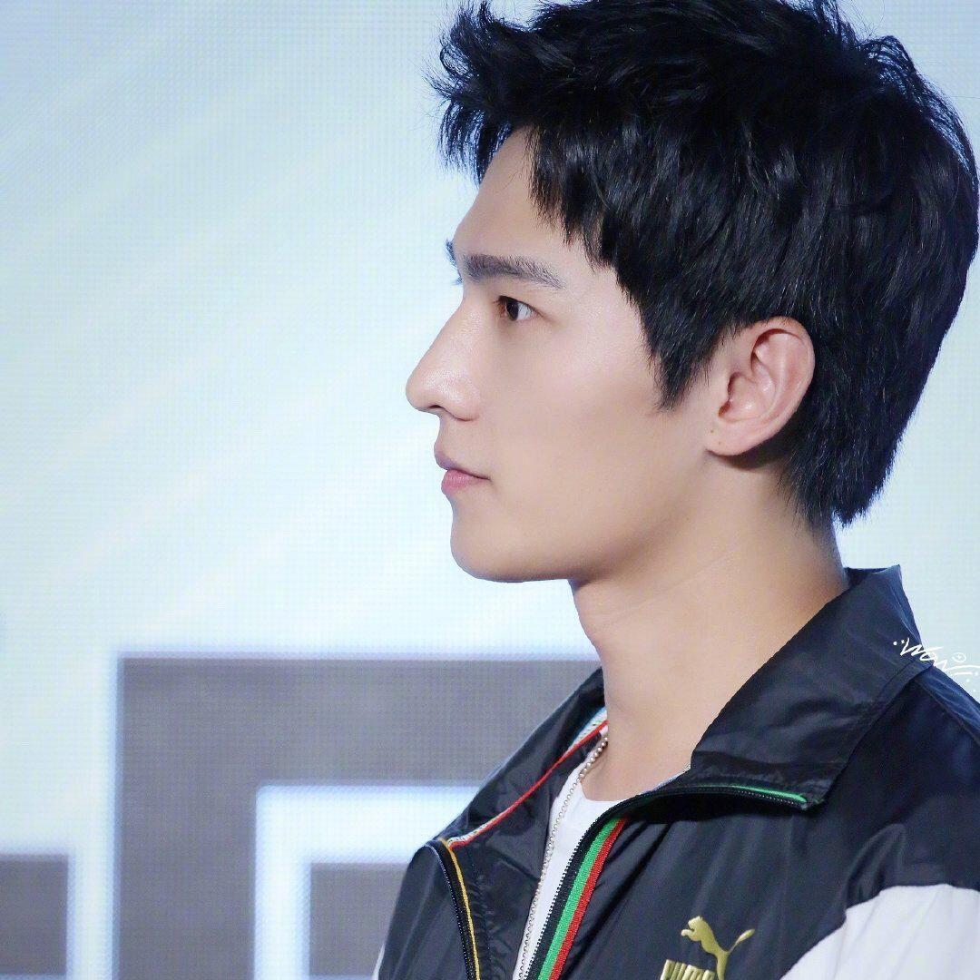 男明星的侧颜,才是真正的「危险又迷人」 帅气的侧脸散发魅力